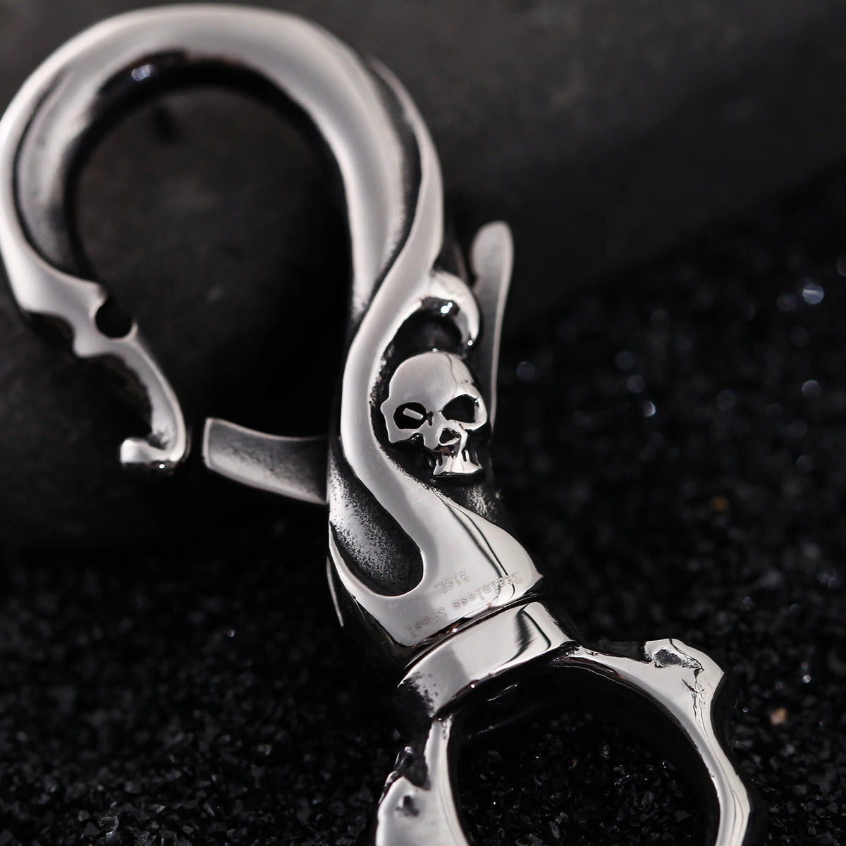 Skull Carabiner Clip
