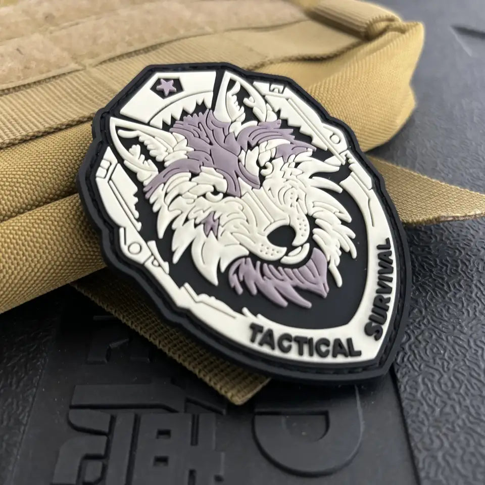 Wolf head patch side angle